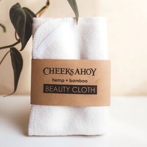 (NWT) Cheeks Ahoy Hemp + Bamboo Beauty Cloth